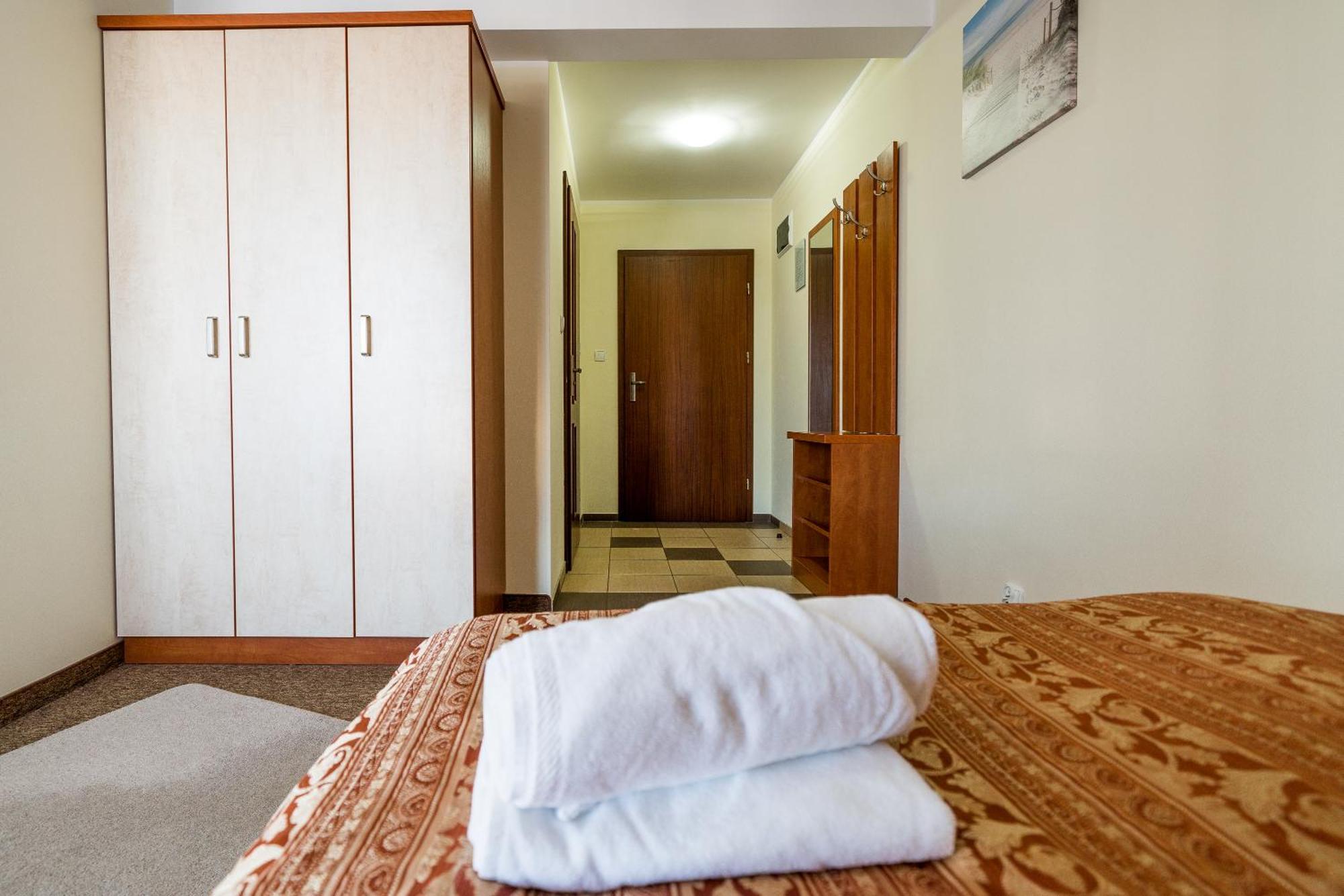 Villa Martii - Komfortowe Apartamenty Z Aneksami Kuchennymi - Spokojna Okolica, Blisko Plazy *